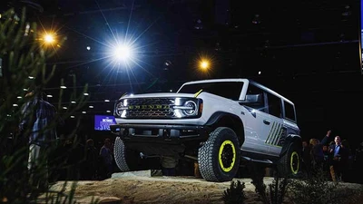 Ford Bronco RTR ra mắt, trang bị tương tự Bronco Raptor nhưng giá mềm hơn