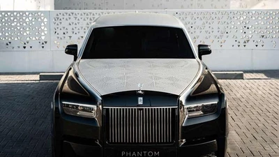 Rolls-Royce Phantom Arabesque đỉnh cao chế tác với nắp ca-pô khắc laser