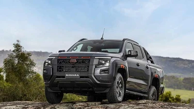 Chi tiết Nissan Navara 2026 từ 926 triệu đồng, nâng cấp mạnh tay