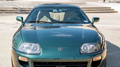 Chiếc Toyota Supra 30 năm tuổi chạy chán bán đắt ngang Cadillac CT4-V mới