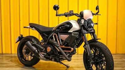 Chi tiết Ducati Scrambler 10° Anniversario Rizoma Edition độc nhất Việt Nam