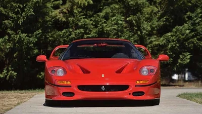 Ferrari F50 đời 1995 mới lăn bánh 406km được bán với giá 320 tỷ đồng
