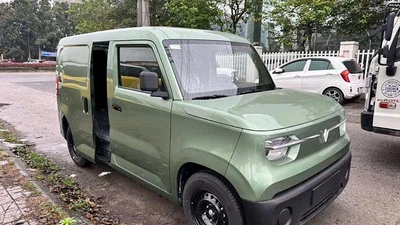 VinFast EC Van chạy điện bản cửa lùa lộ diện, chưa công bố giá