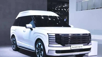 Hyundai Palisade High Roof 2026 bản trần cao dành cho các ông chủ lộ diện