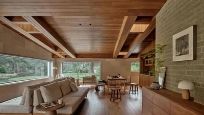  Nhà 4 tầng to nhất làng cho bố mẹ dưỡng già của nam doanh nhân 