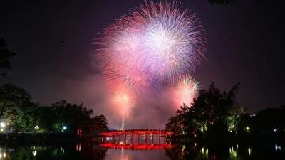 Hà Nội tổ chức bắn pháo hoa đêm giao thừa Tết Nguyên đán Bính Ngọ 2026