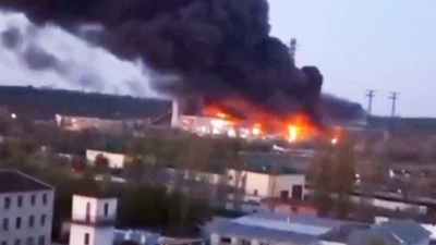 Nga tập kích 6 nhà máy điện, Ukraine chìm trong bóng tối