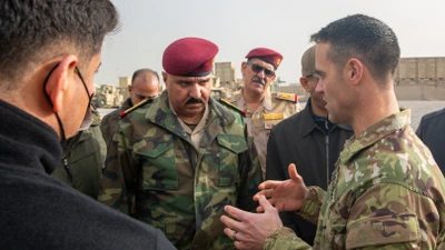 Iraq giữ lại hàng trăm cố vấn quân sự Mỹ giúp chống lại IS