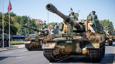 Nga đối mặt kho pháo tự hành K9 giáp biên giới với NATO