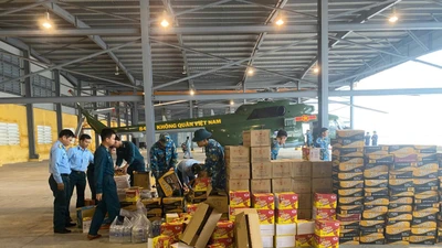 Không quân triển khai trực thăng cứu hộ cho vùng ngập tại Gia Lai, Đắk Lắk