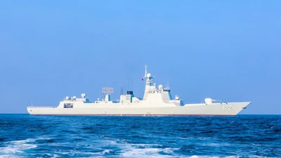 Tàu khu trục lớp Type 052D Đường Sơn