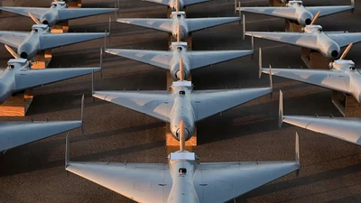 Hãng xe Renault nhận 1 tỷ euro để sản xuất UAV cho quân đội Pháp