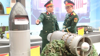 Đề xuất phụ cấp 550% lương hiện hưởng thu hút nhân tài vào quân đội