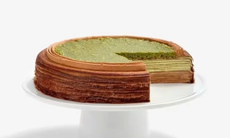 Bánh Lady M gây tranh cãi tại Đài Loan với cảnh chen lấn, giá tăng chóng mặt