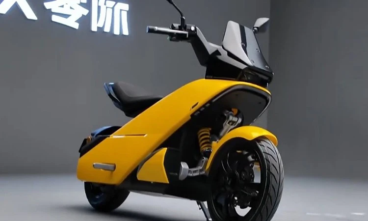 Scoox Zero X7 - xe máy điện độc đáo với hệ thống hub-center steering