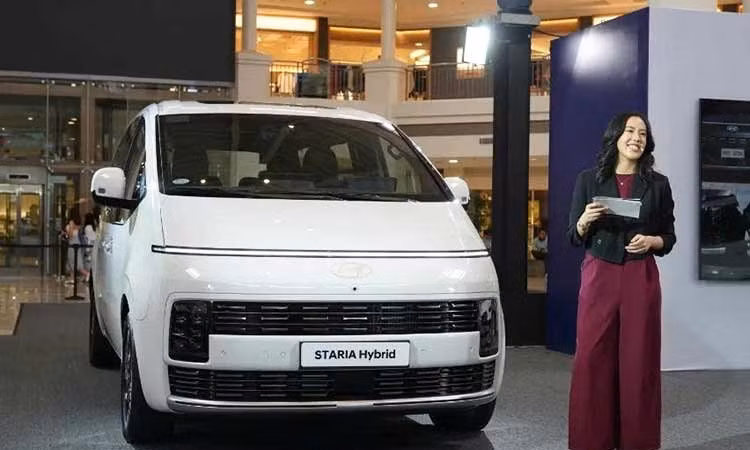Hyundai Staria Hybrid 2026 chào sân Đông Nam Á, từ 851 triệu đồng