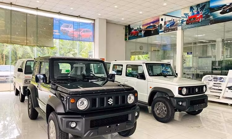 Suzuki Jimny ế ẩm "đại hạ giá" tới 140 triệu đồng tại đại lý Việt