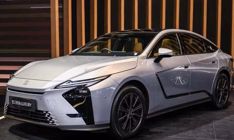 Lexus ES 2026 ra mắt Đông Nam Á từ 1,9 tỷ đồng, chờ về Việt Nam