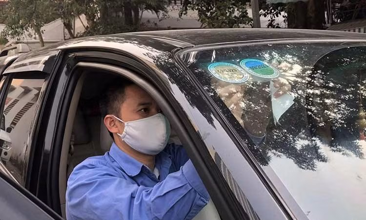 Thúc đẩy số hóa quản lý - bỏ dán tem kiểm định trên kính ôtô từ 2027