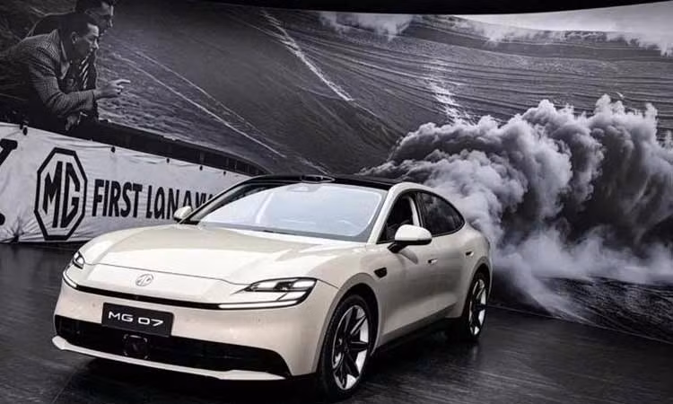 MG 07 PHEV chạy điện 245 km, chạy full 1.745 km rục rịch ra mắt