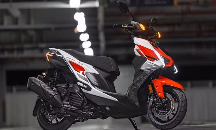 Mục sở thị Yamaha Cygnus XR 70th Anniversary Edition giá 96 triệu đồng