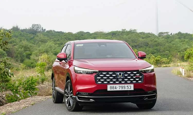 Honda HR-V e:HEV RS giảm 34 triệu đồng tại Việt Nam, giá mới 835 triệu