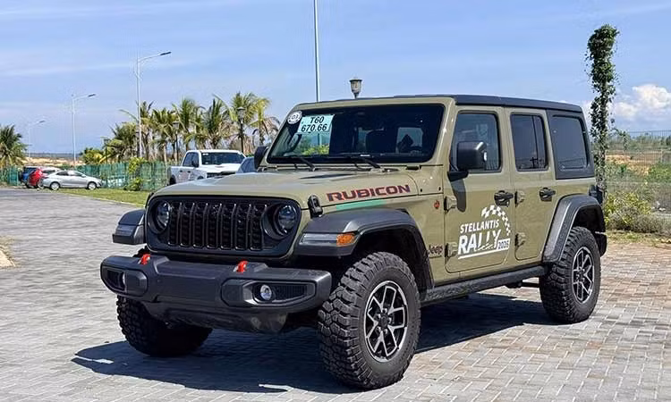 "Soi" chi tiết Jeep Wrangler 2026 bản Rubicon 5 cửa vừa lộ diện tại Việt Nam