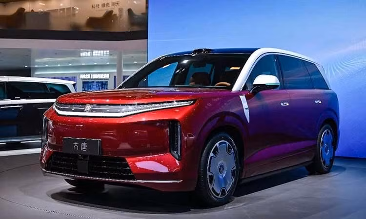 BYD Datang từ 839 triệu đồng - chạy 950 km, sạc nhanh như chớp