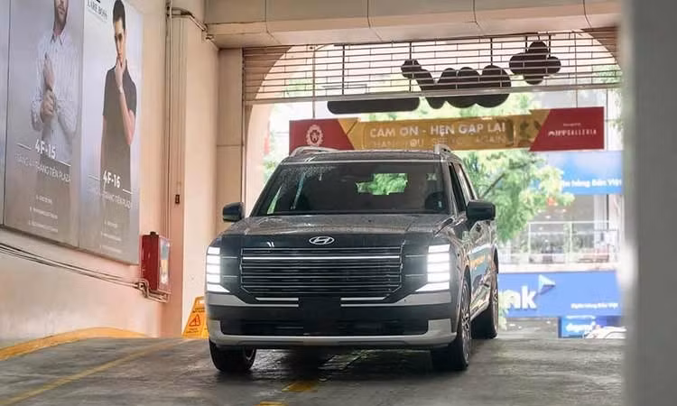 Chạm mặt Hyundai Palisade 2026 "bằng xương bằng thịt" tại Việt Nam