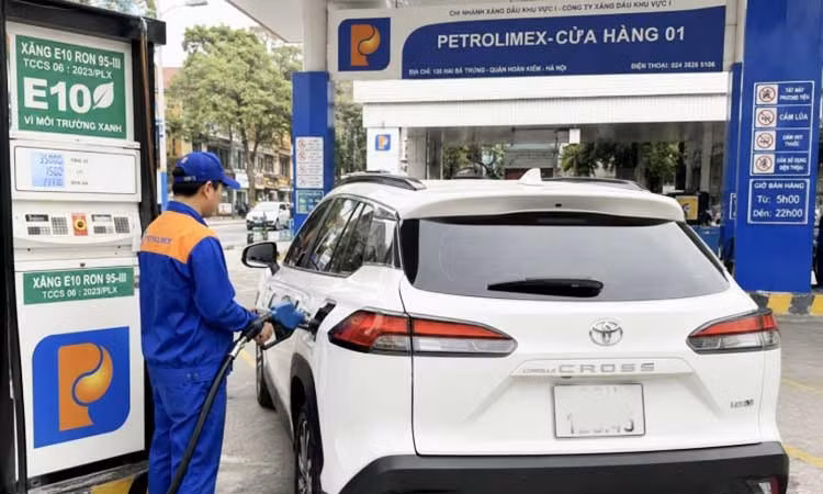 Làm thế nào để chiếc ôtô của bạn chạy tiết kiệm hơn với xăng E10?