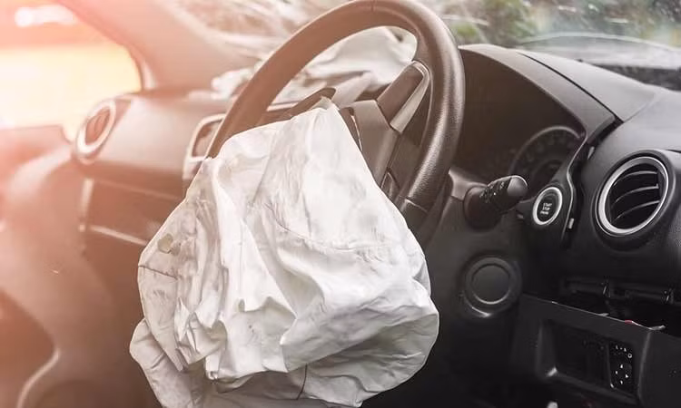 VAMA cảnh báo lỗi túi khí Takata, kêu gọi chủ xe đi kiểm tra miễn phí