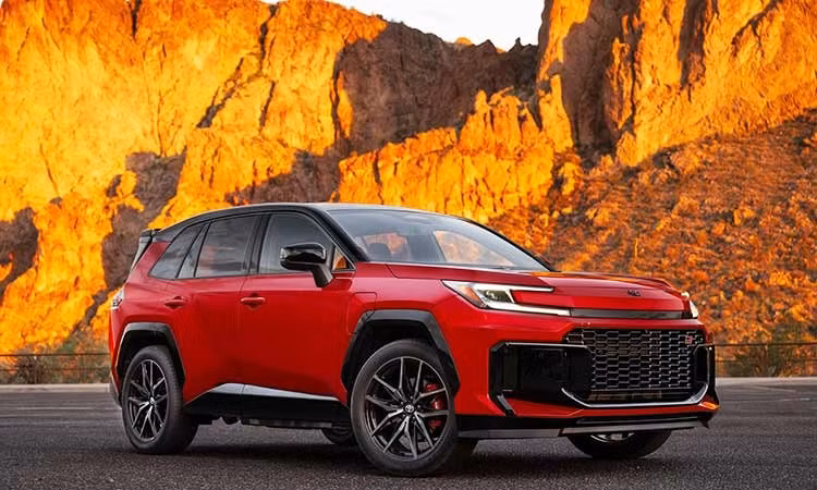 Toyota RAV4 GR Sport hybrid 2026 từ 1,5 tỷ đồng, nâng cấp mạnh tay