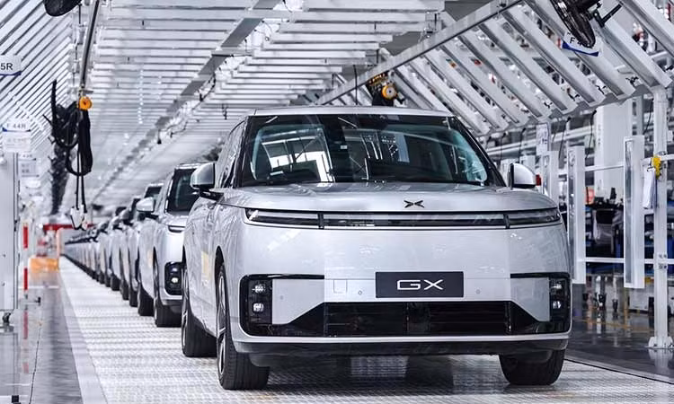 Xpeng GX 2026 - SUV "nhái" Range Rover cháy hàng sau 12 giờ ra mắt