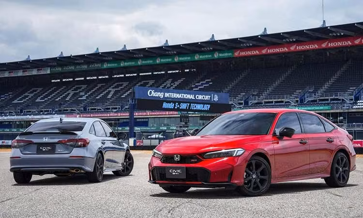 Honda Civic FE e:HEV S+ SHIFT từ 980 triệu đồng tại Thái Lan, chờ về Việt Nam