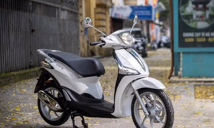 Piaggio Liberty 50cc tại Việt Nam và dấu hỏi với xăng sinh học E10?