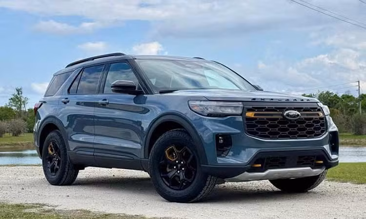Ford Explorer 2026 nâng cấp động cơ V6 400 mã lực, "đối thủ" Kia Telluride 