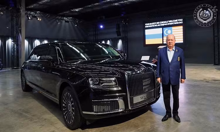 Quốc vương Malaysia sở hữu Aurus Senat - xe sang chuyên chở Tổng thống Nga