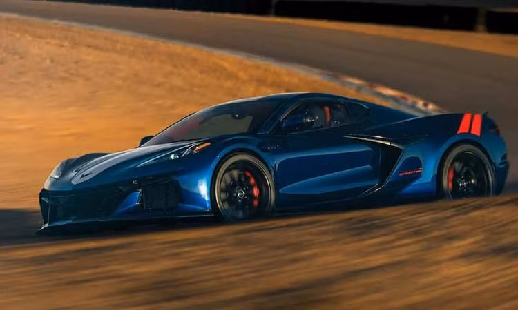 Ra mắt Chevrolet Corvette Grand Sport động cơ V8, từ 2,83 tỷ đồng