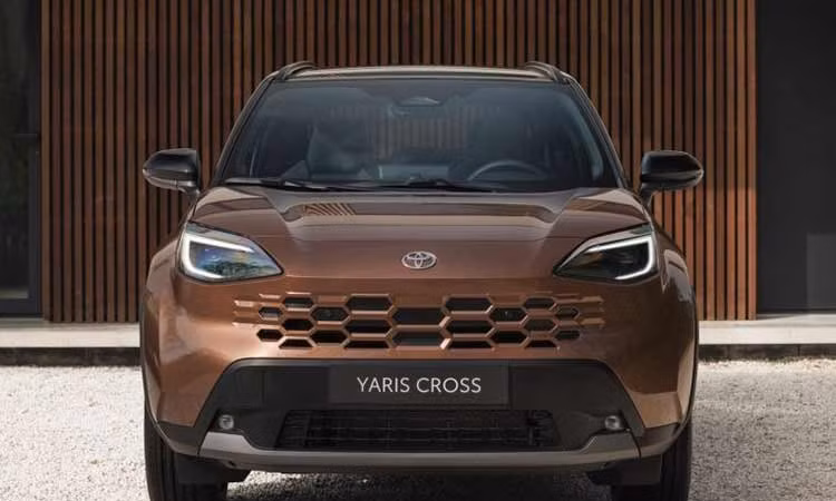 Tận thấy Toyota Yaris Cross 2027 với diện mạo mới, cùng màu sơn độc