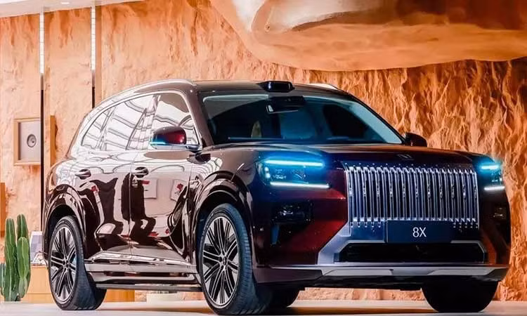 Zeekr 8X 2026 mở bán từ 1,15 tỷ đồng, chạy 410 km không "uống xăng"