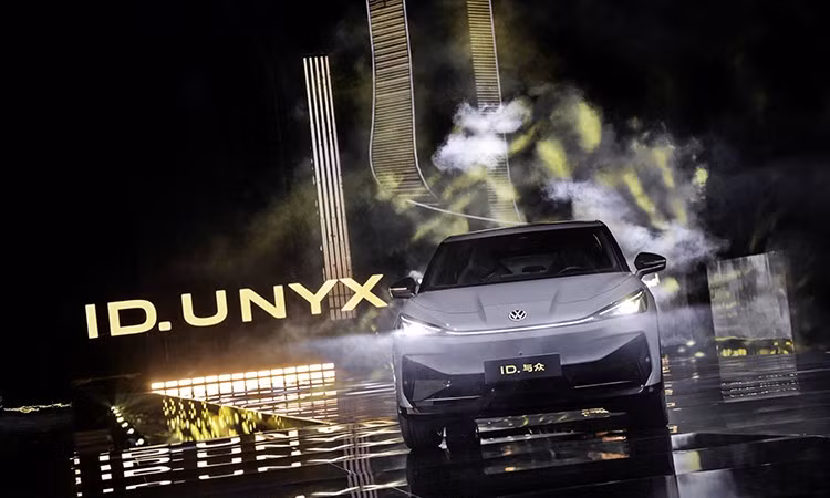 Volkswagen ID. Unyx 07 mở bán chỉ từ 454 triệu, đấu Toyota Camry