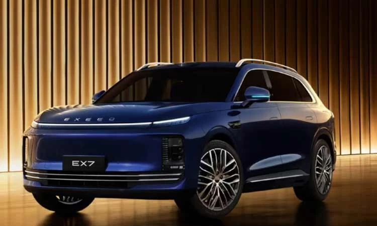 Chery Exeed EX7 - SUV điện dài gần 5 mét, pin CATL chạy 726km/sạc
