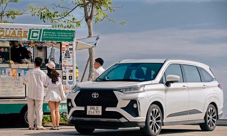 Hơn 6.700 xe Toyota đến tay khách Việt tháng 6/2026, Innova Cross dẫn đầu