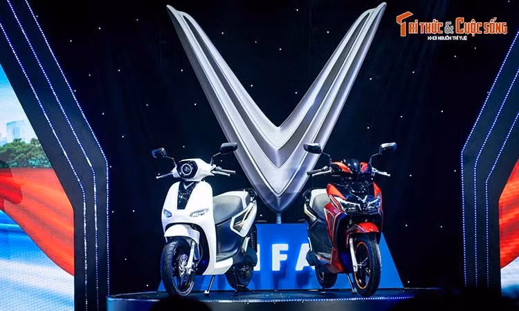 Mục sở thị xe máy điện VinFast Kinet và Kyo mới vừa ra mắt Việt Nam