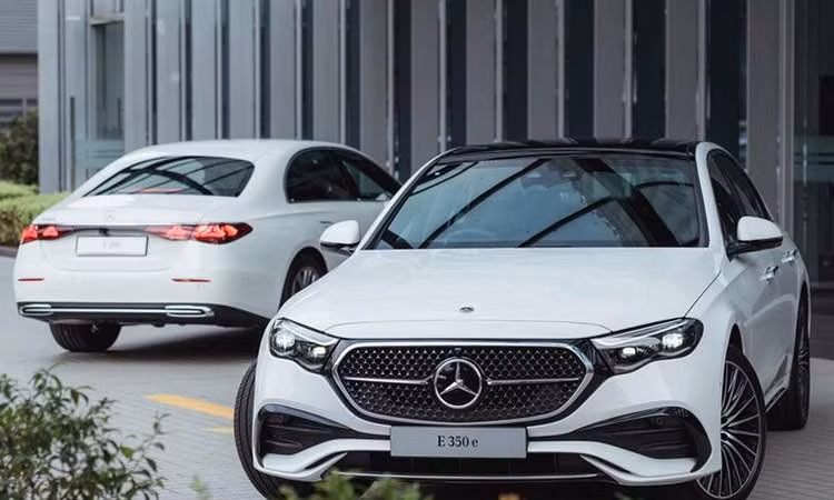 Mercedes-Benz E350e mở cọc tại Việt Nam, sedan PHEV gần 3,4 tỷ đồng
