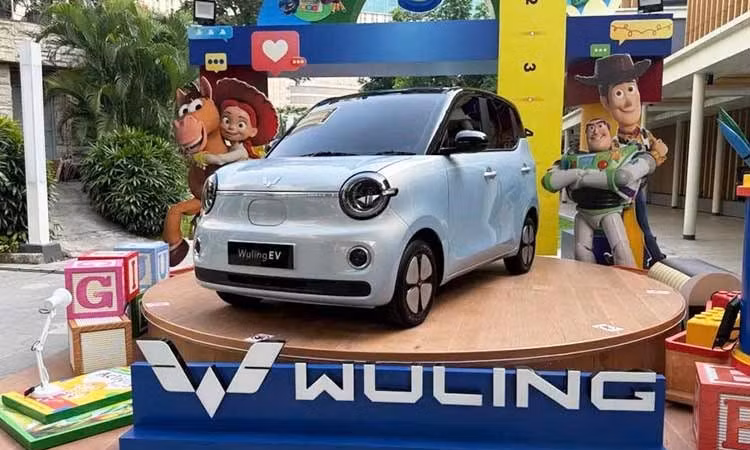 Xe mini điện Wuling Aira EV từ 233 triệu đồng tại Indonesia, chờ về Việt Nam
