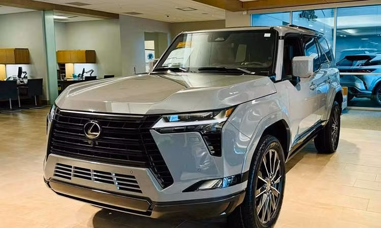 Triệu hồi 103 xe sang Lexus GX 550 tại Việt Nam lỗi cụm đồng hồ 