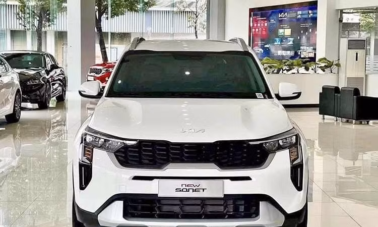 Kia Việt Nam giảm giá loạt ôtô - Sonet còn 475 triệu, rẻ nhất phân khúc