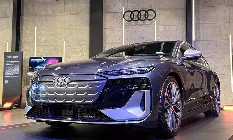 Cận cảnh Audi S6 Sportback e-Tron 2026 tại Việt Nam, từ 4,199 tỷ đồng