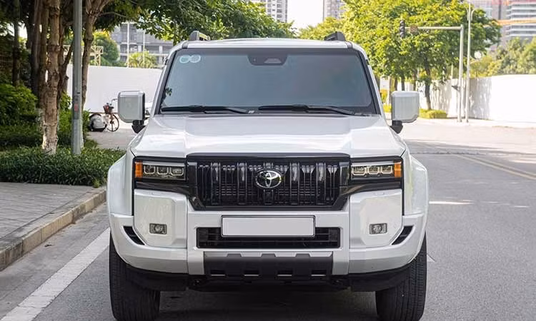 Toyota Việt Nam triệu hồi 563 xe Land Cruiser Prado lỗi đồng hồ táp lô